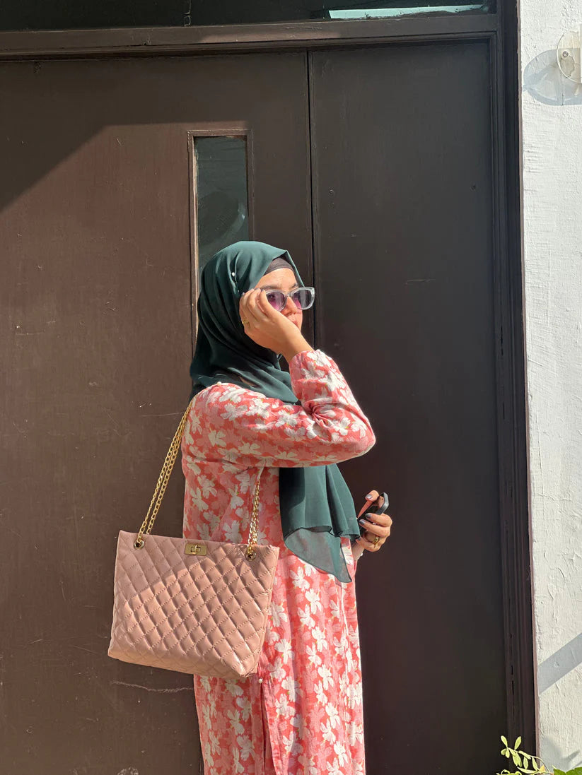 Pink Diva's Shoulder Bag