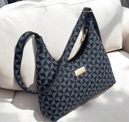 Black Amber Blush